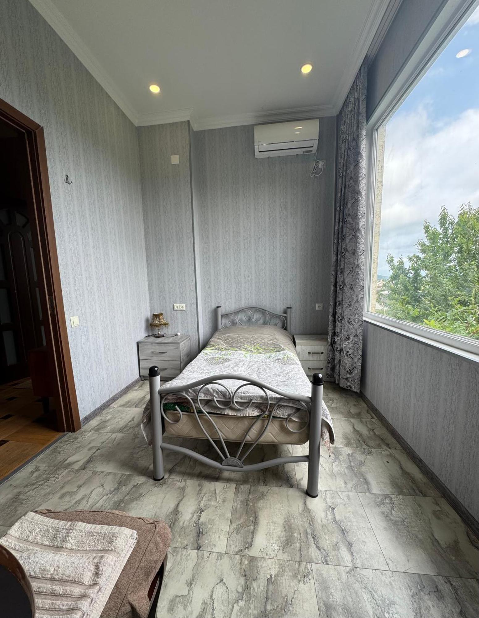 Hotel 9Th Sky Kutaisi Exterior photo