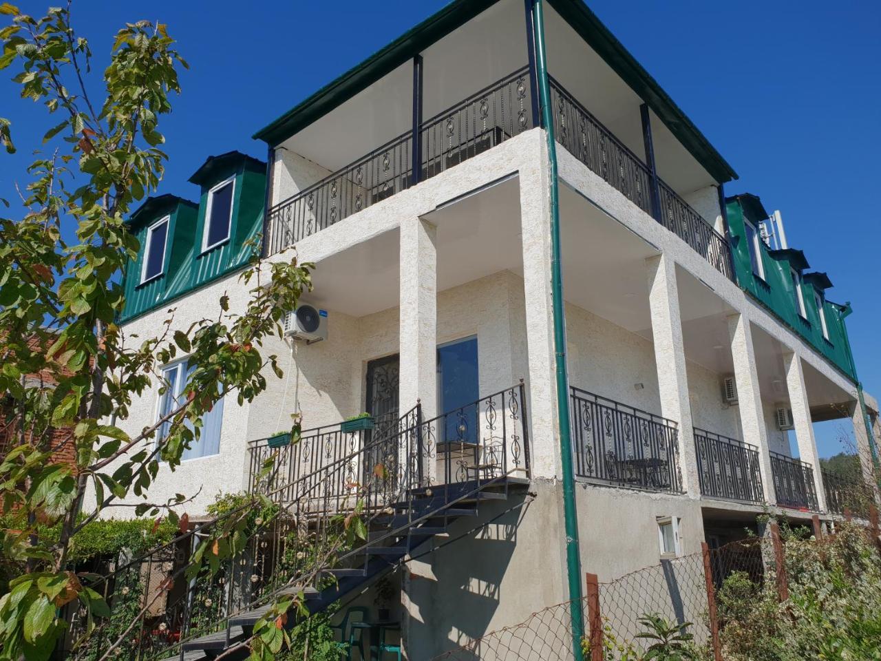 Hotel 9Th Sky Kutaisi Exterior photo